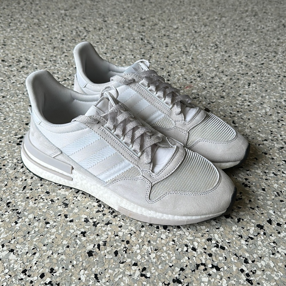 Adidas men’s US size 11 triple white classics